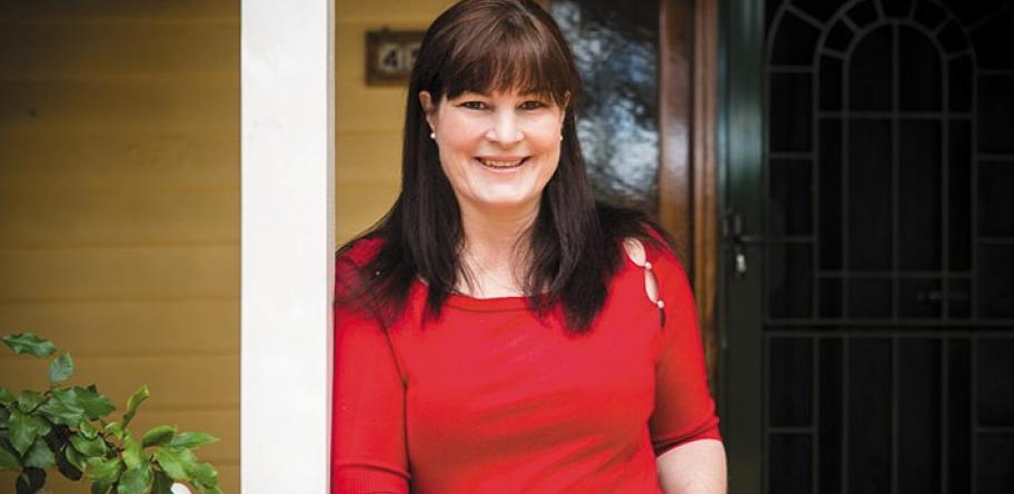 Dr April Armstrong