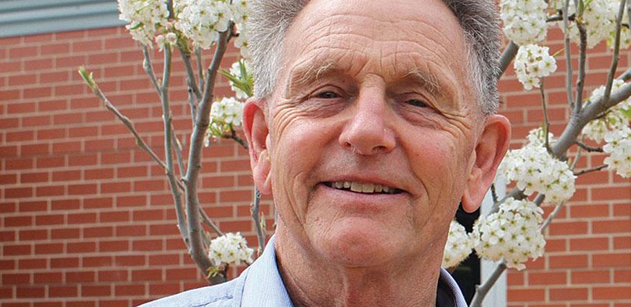 Dr Lee Nixon