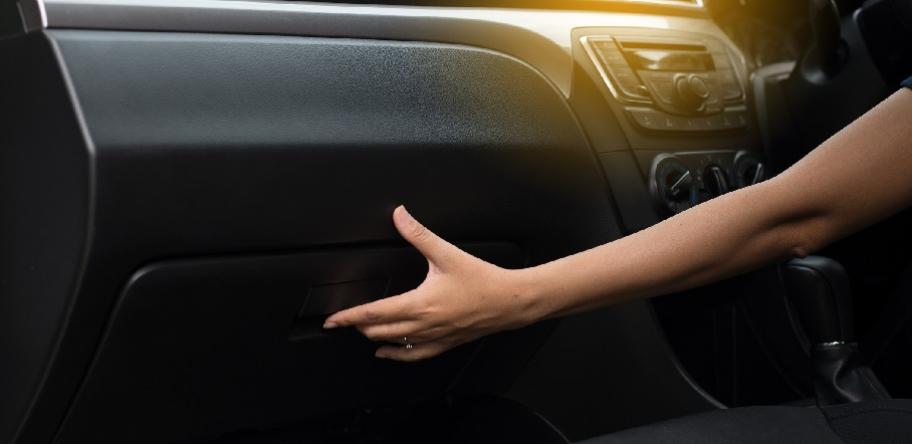 glove compartment