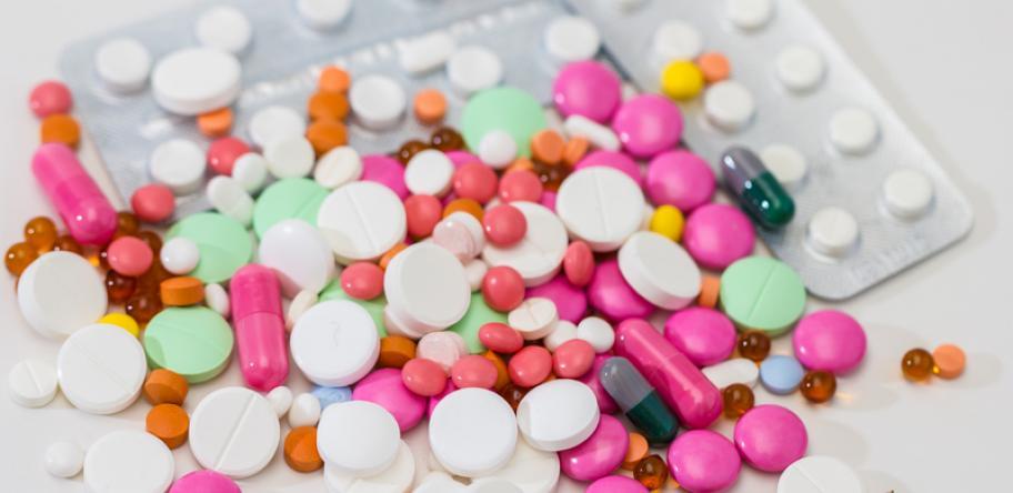 mixture of medicines